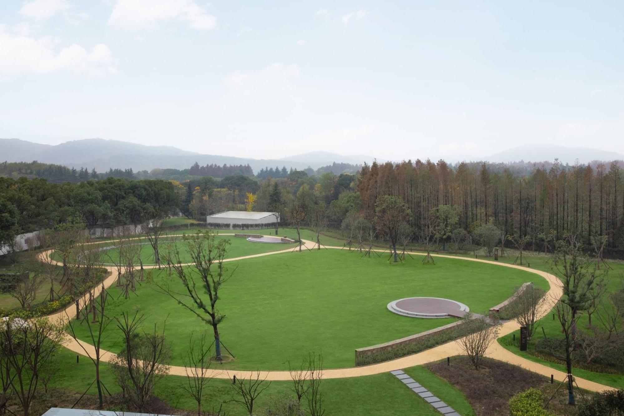 Wuxi Marriott Hotel Lihu Lake Exterior photo