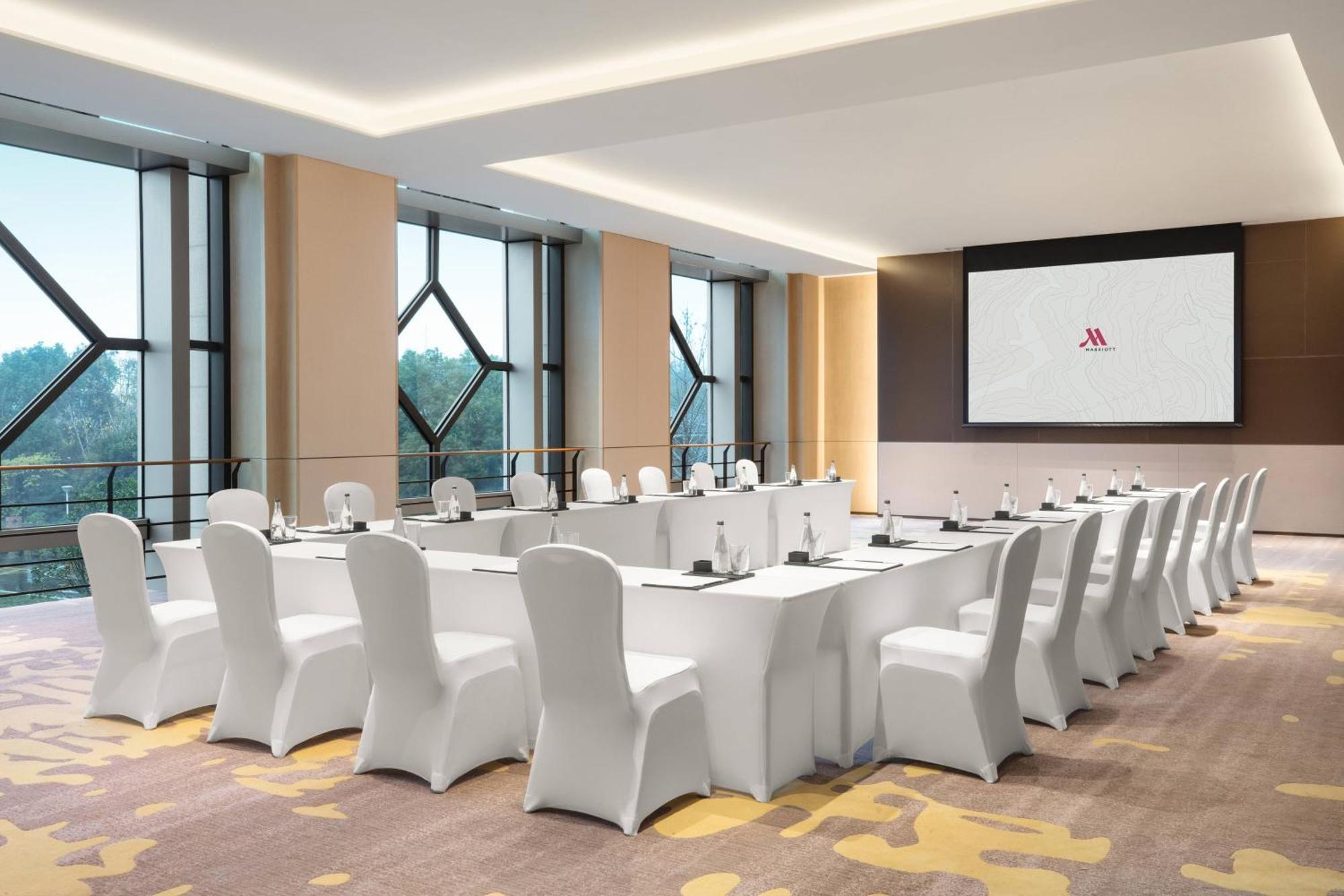 Wuxi Marriott Hotel Lihu Lake Exterior photo